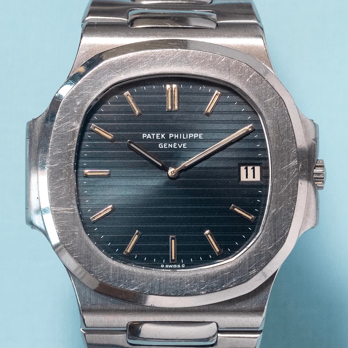 L’histoire de la Patek Philippe Nautilus 3700 : naissance d’une icône horlogère