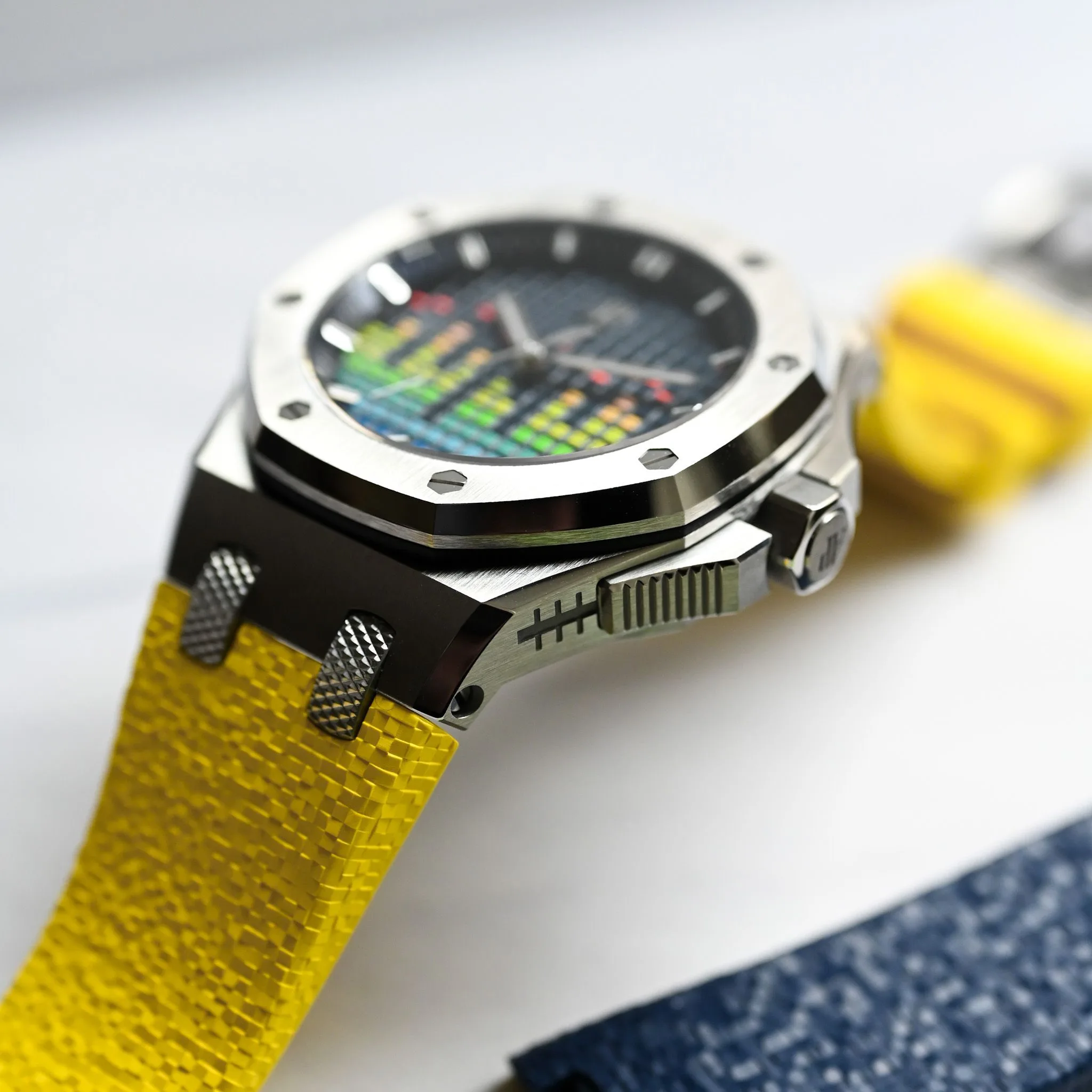 Royal Oak Offshore 77600TI Rubber  – 2022