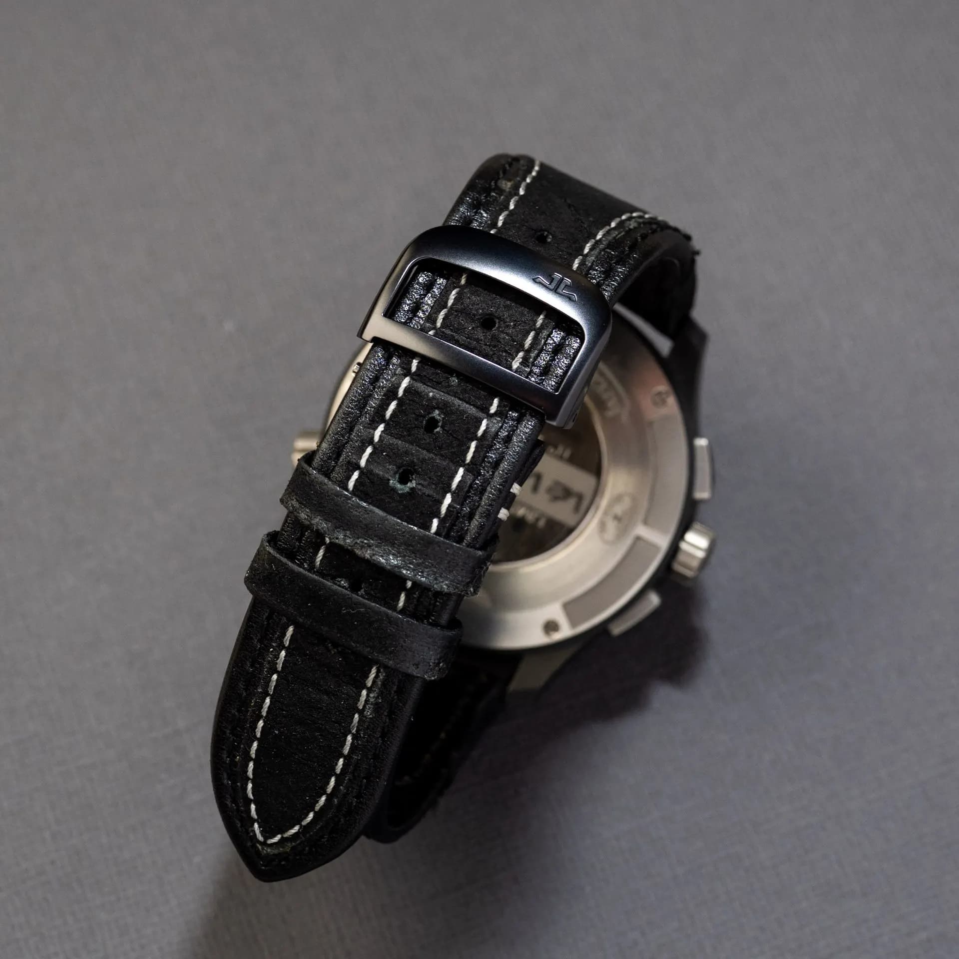 AMVOX5 Q193J471 Composite "Aston Martin" – 2012