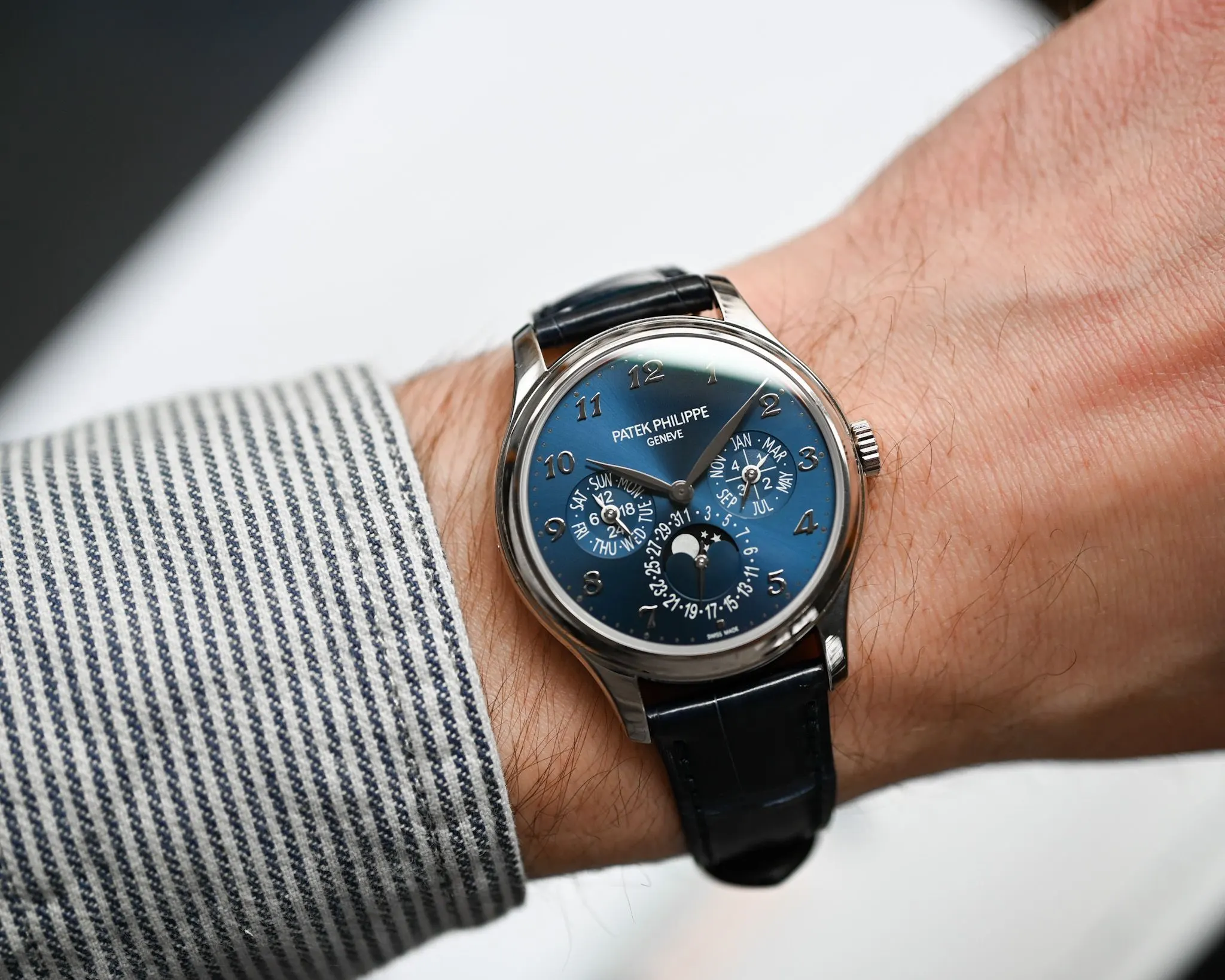 Perpetual Calendar 5327G Leather  – 2018