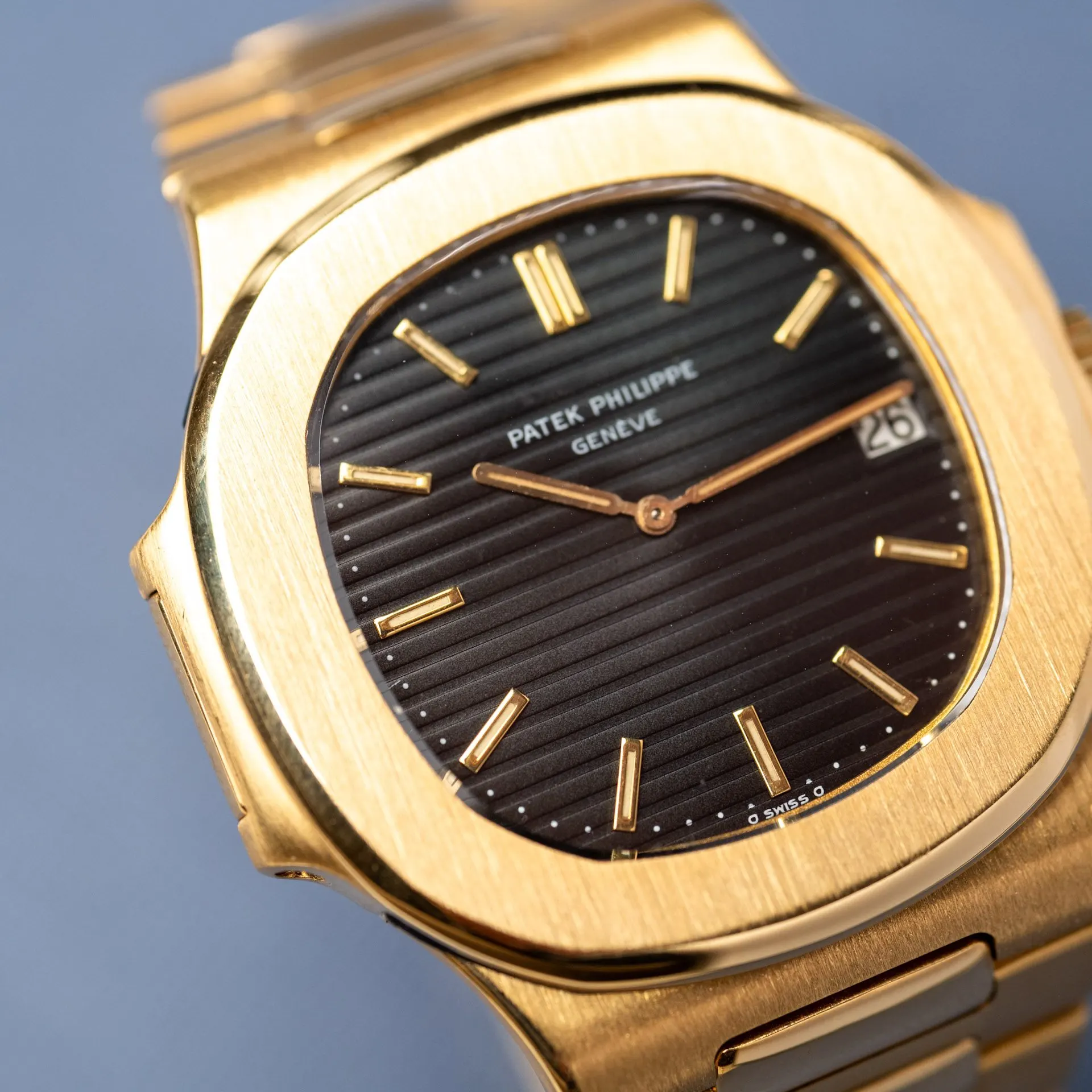 Nautilus 3700/11J Or Jaune "Thin Bracelet" – 1982