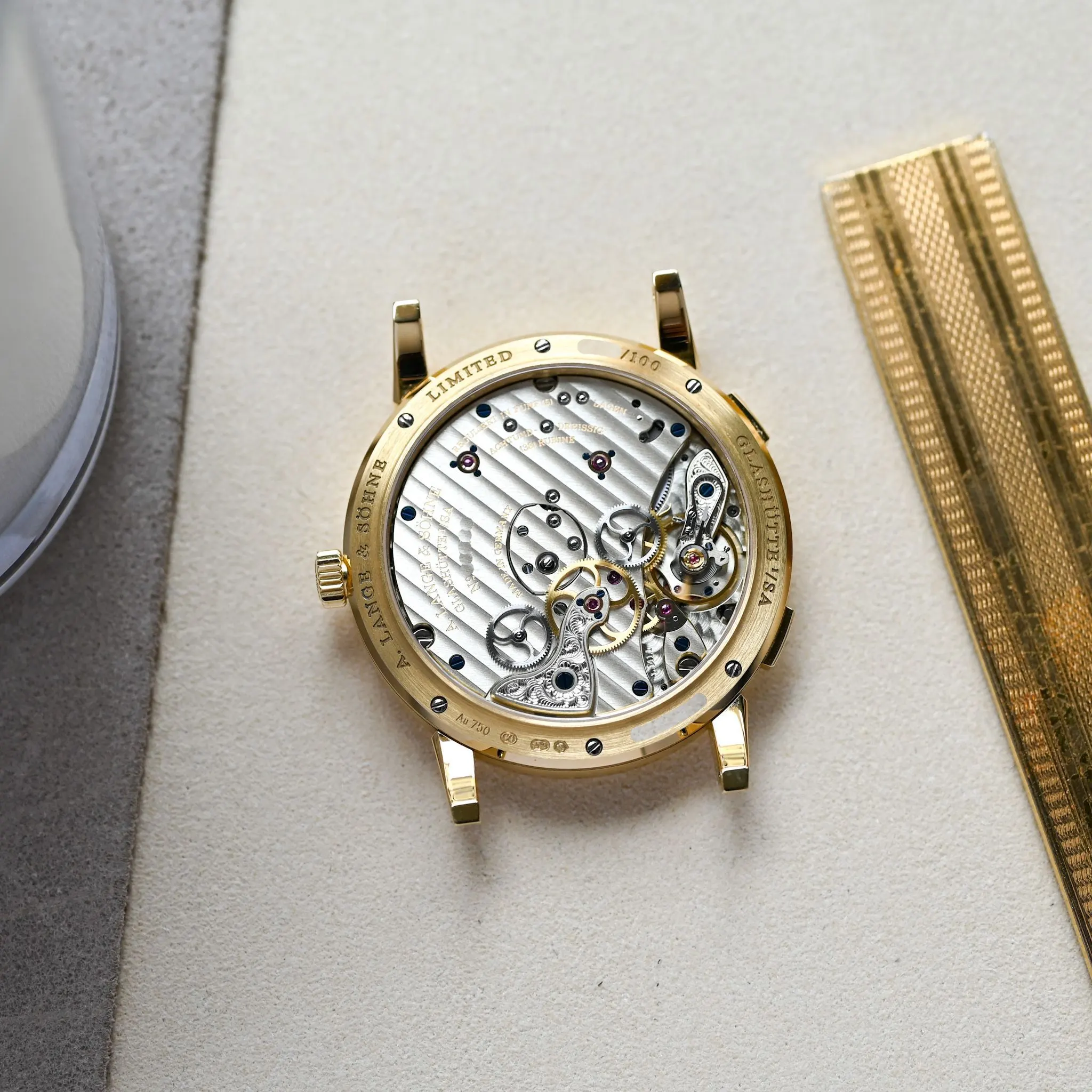 Lange 1 136.021 Leather  – 2021