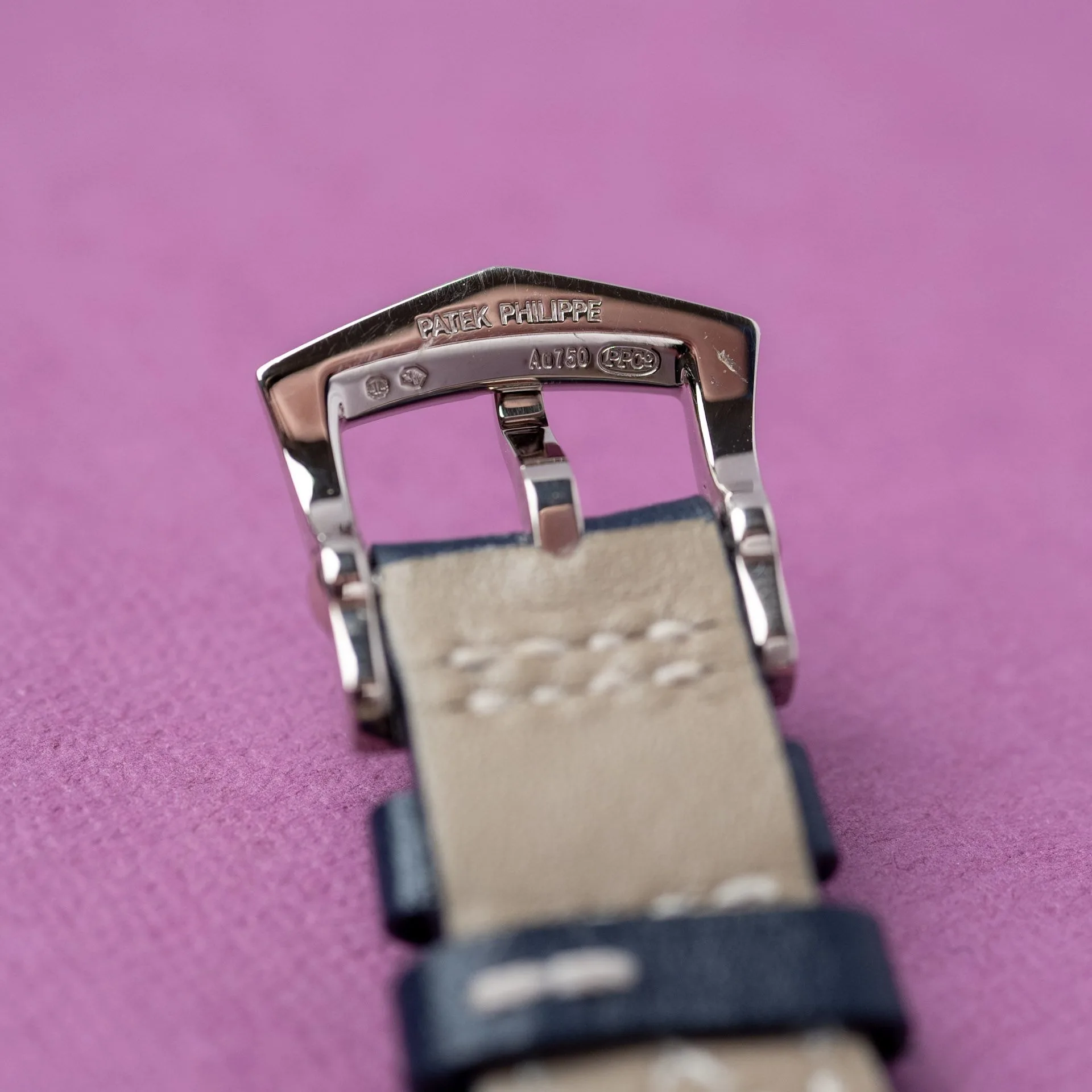 Calatrava 7234G-001 Cuir  – 2022