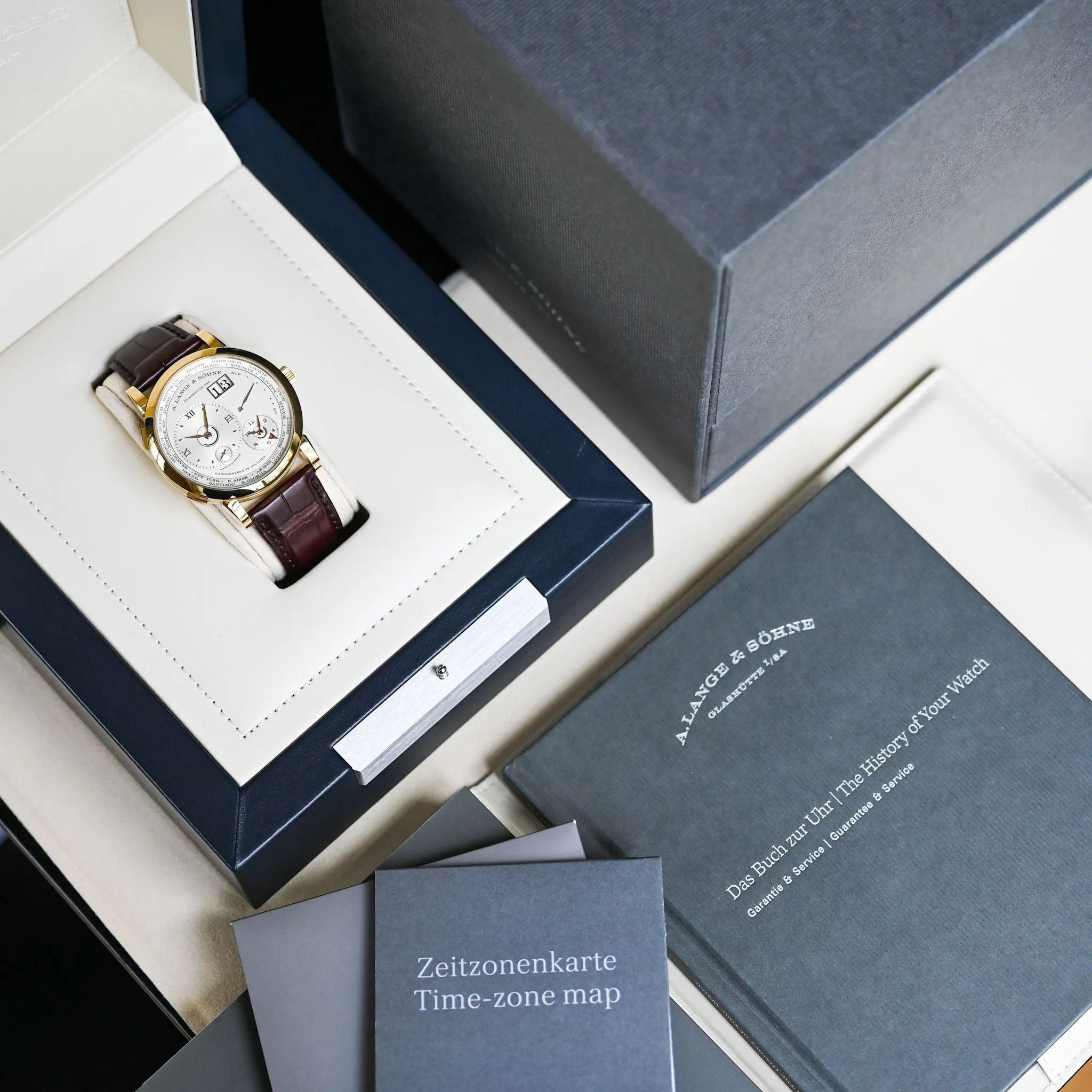 Lange 1 136.021 Leather  – 2021