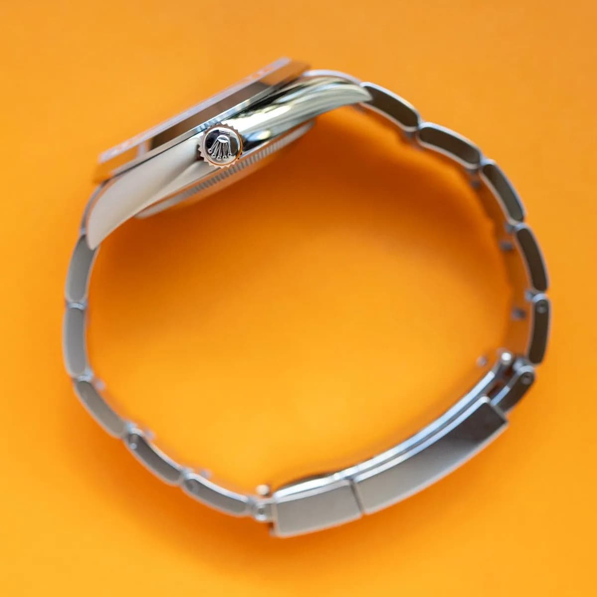 Explorer  124270 Stainless Steel  – 2024