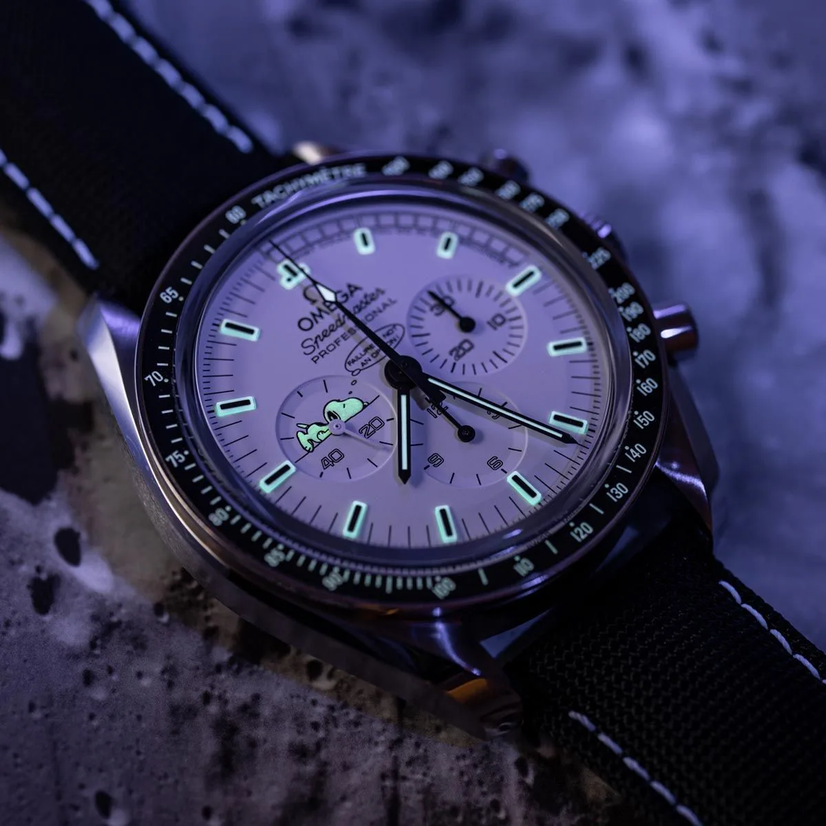 Speedmaster 311.32.42.30.04.003 Stainless Steel "Silver Snoopy Award Apollo XIII" – 2016