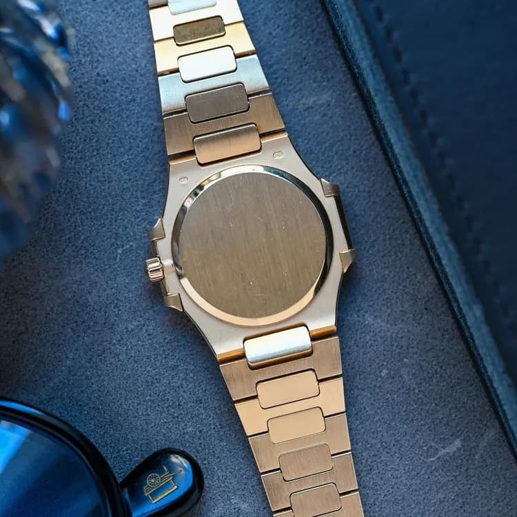 Nautilus 3900/3J Yellow Gold  – 1984