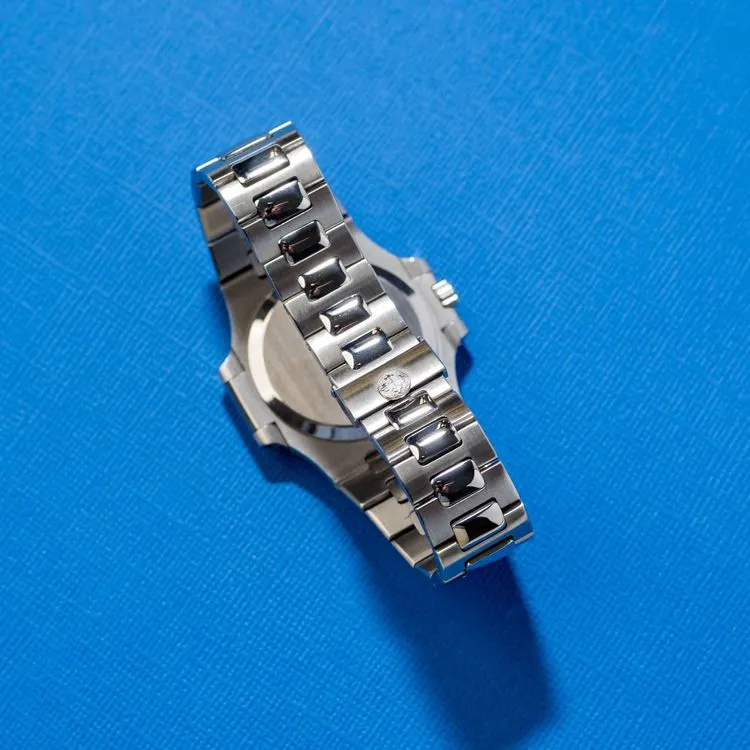 Nautilus 3800/1A Acier "Mid-Size" – 1997