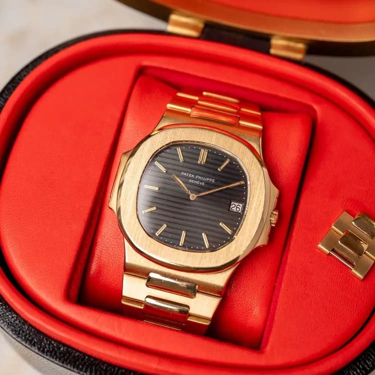 Nautilus 3700/11J Or Jaune "Thin Bracelet" – 1982