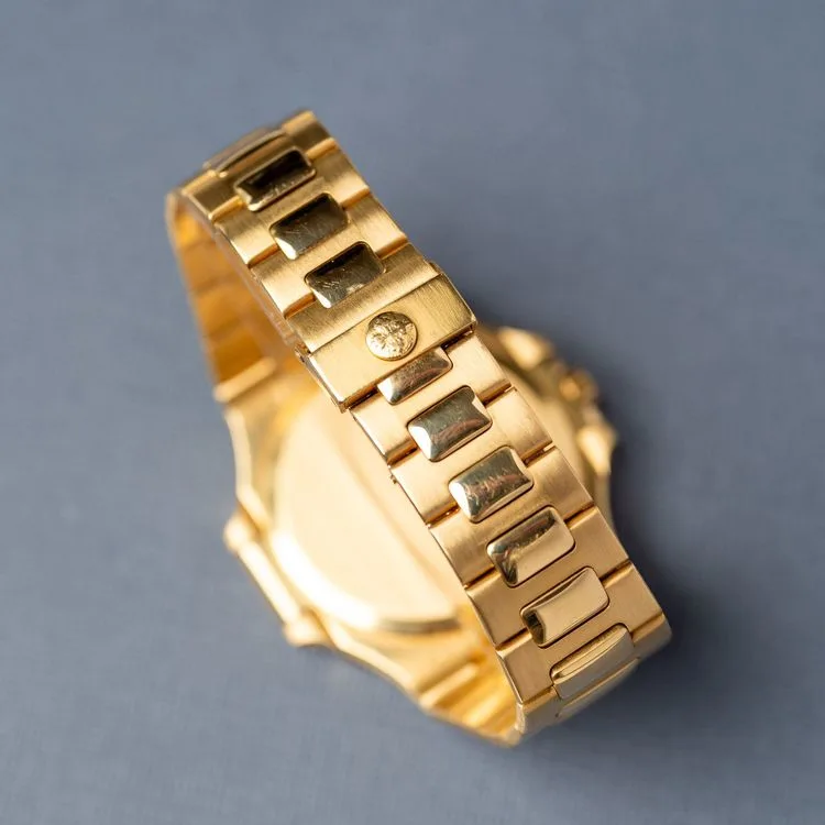 Nautilus 3700/11J Or Jaune "Thin Bracelet" – 1982