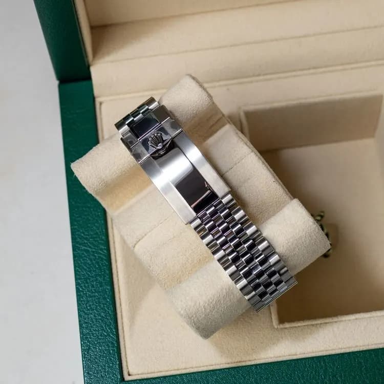 GMT-Master II 126710BLRO Stainless Steel "Pepsi" – 2019