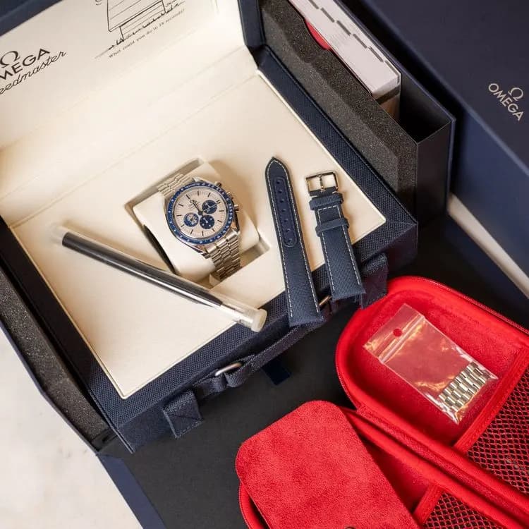 Speedmaster 310.32.42.50.02.001 Acier "Silver Snoopy Award" – 2025