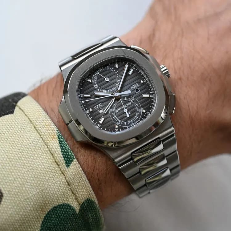 Nautilus 5990/1A-001 Stainless Steel  – 2015