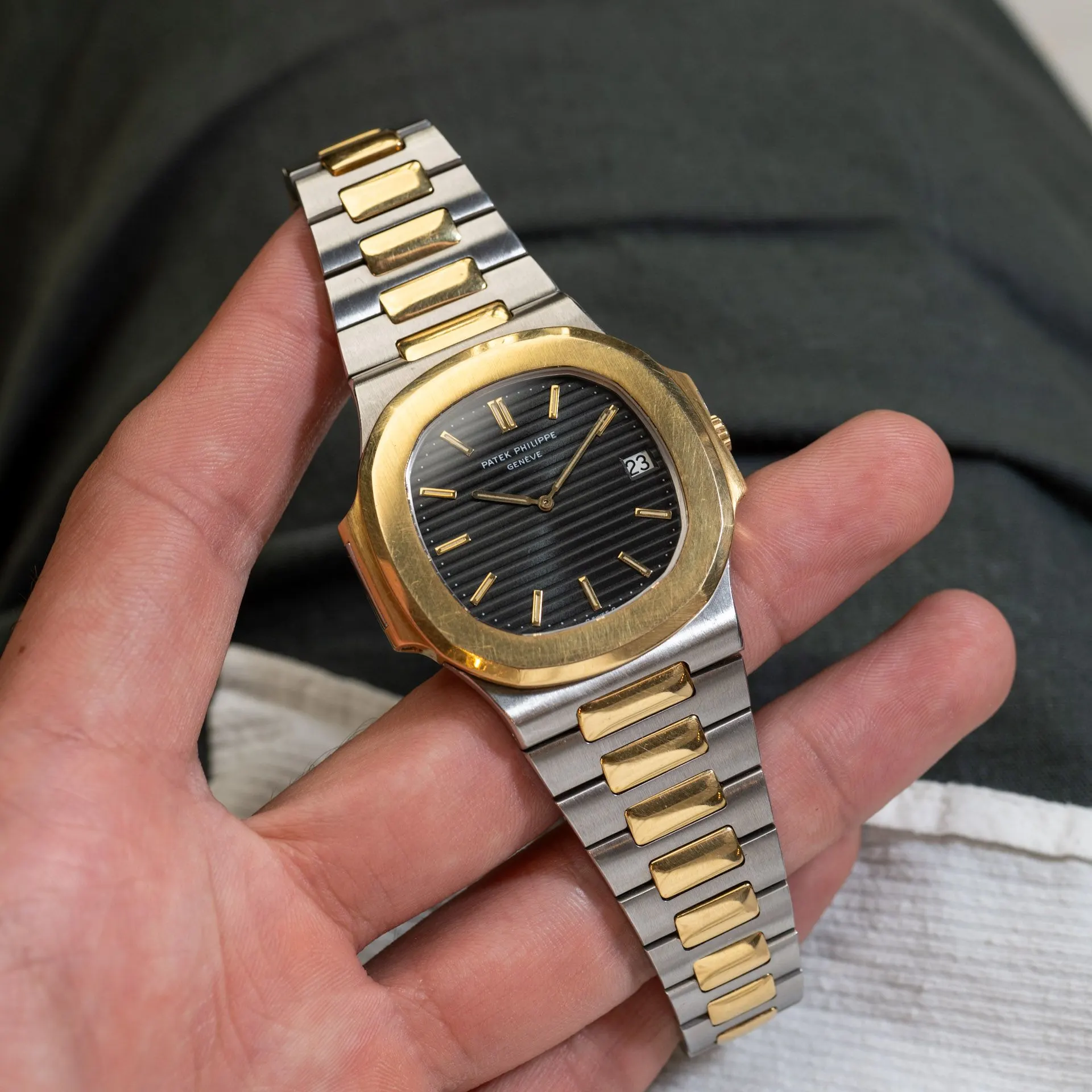 Patek Philippe Nautilus 3700/11AJ Or Acier 41Watch