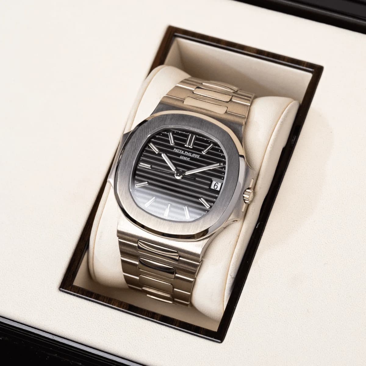Patek Philippe Nautilus 3711 : l’ancêtre méconnu de la 5711